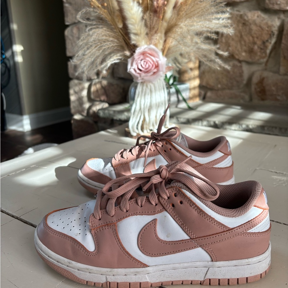 Women’s Nike dunks